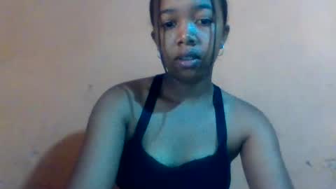 sandriana26 online show from March 24, 5:24 am