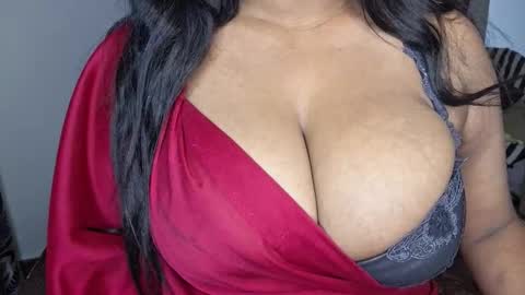 sanvi13 online show from January 15, 5:19 pm