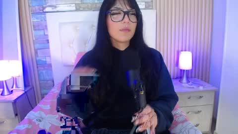 sapphire_hs online show from April 9, 5:21 am