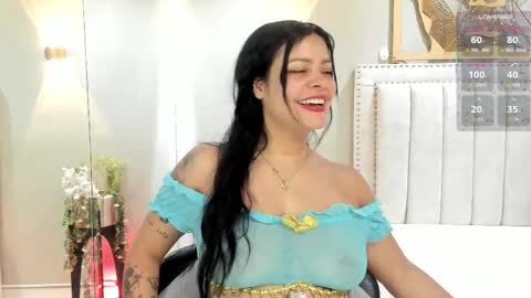    online show from March 25, 12:19 pm