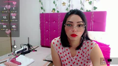 Snapshot of sara_arias00 chatting on October 13, 1:47 pm Sara online show from October 13, 1:47 pm