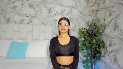 sara online show from September 9, 10:04 am