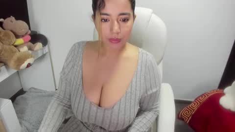 Snapshot of sara_lizcano chatting on February 24, 10:57 am sarah LIZCANO....... online show from February 24, 10:57 am