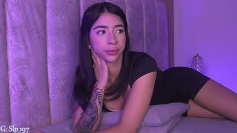 sara_lopee1 online show from April 8, 12:07 pm