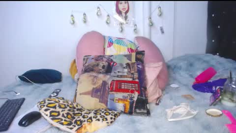 Sara Parker online show from March 14, 4:24 am