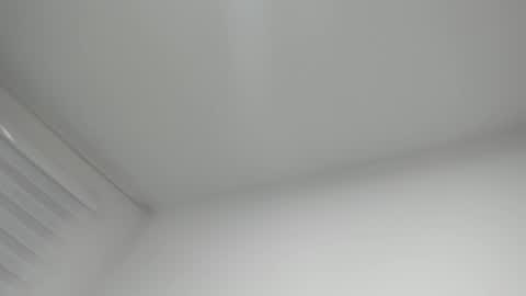 sara_red_x online show from April 2, 3:15 am