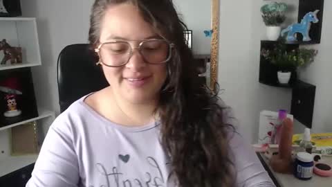 sara_thonson_ online show from February 4, 3:00 am