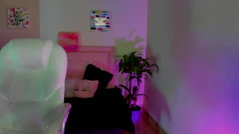 Sarah Ramirez online show from March 8, 11:56 am