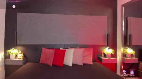 Sara online show from April 10, 6:30 am