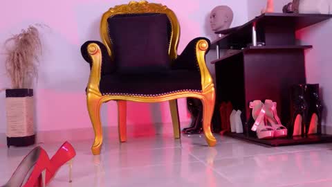 Sara Ferrer  online show from February 24, 10:25 am