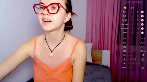 Sarah online show from September 14, 3:54 pm