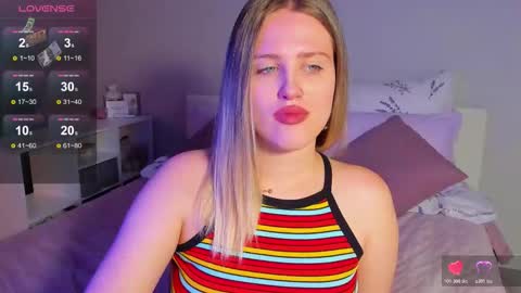 Sarah online show from October 21, 2:15 am