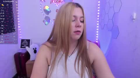 Sarah online show from November 8, 12:04 am