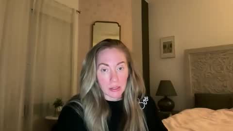 Sarah online show from April 14, 5:18 am