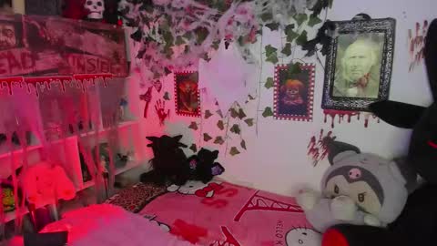 Snapshot of sarahminage_ chatting on October 23, 10:49 pm Sarah NEW ACCOUNT online show from October 23, 10:49 pm