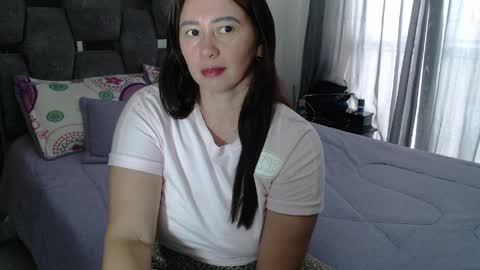 Lia online show from April 11, 3:48 pm