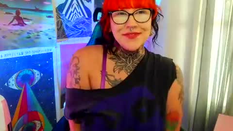 Sarah T online show from October 23, 7:42 pm