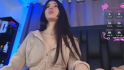  Sara  online show from June 1, 8:10 pm