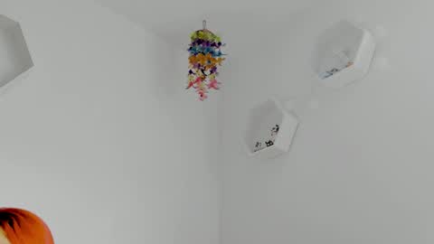 Saray  online show from November 3, 7:18 pm