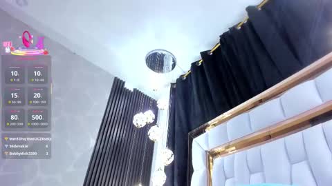 Snapshot of sarayroyse chatting on October 16, 10:45 pm Saray online show from October 16, 10:45 pm