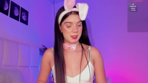 Snapshot of sarita__gomez chatting on October 9, 6:17 am Sarita online show from October 9, 6:17 am