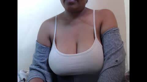 Snapshot of saronette chatting on September 22, 12:47 pm saronette online show from September 22, 12:47 pm