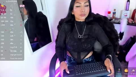 Sasha Brattz online show from November 12, 3:37 am