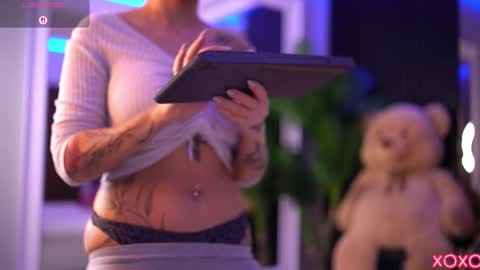 Dennise online show from October 24, 7:10 pm