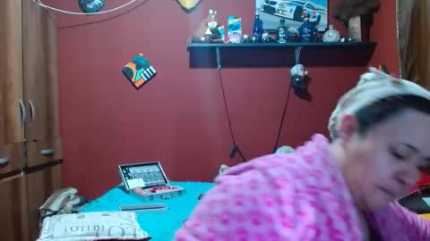 S A S H A R O S E online show from March 16, 11:58 am