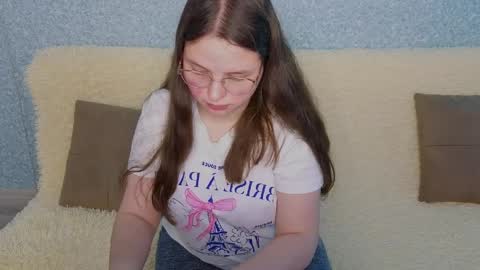 Sasha online show from April 2, 2:25 pm