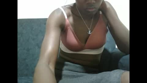 sassy_bloom22 online show from January 18, 8:54 am