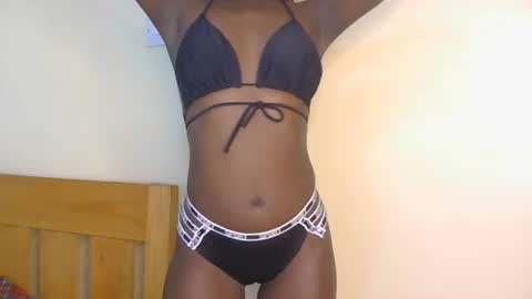 sexxy one online show from July 13, 12:00 am