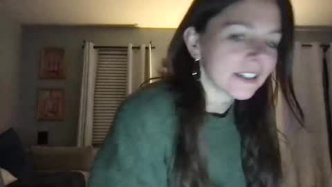 sassynsweetmilf online show from November 16, 10:21 pm