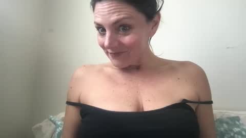 sassynsweetmilf online show from January 16, 5:20 pm