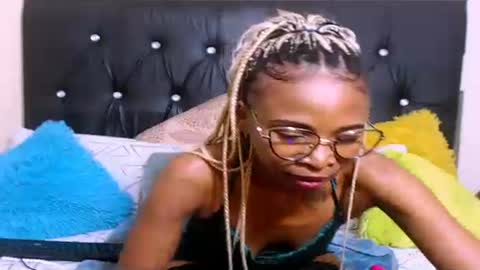 sasyylissaa online show from March 19, 5:06 pm