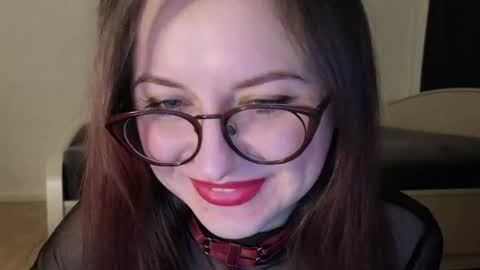 Lori online show from March 30, 7:02 pm