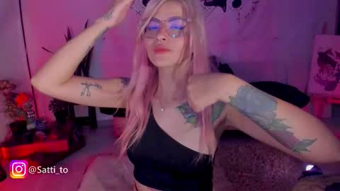Snapshot of satomimori chatting on September 16, 3:03 am im Jessi Independet Model online show from September 16, 3:03 am
