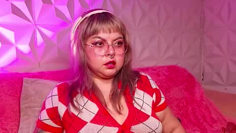 Gina George online show from November 29, 3:10 am