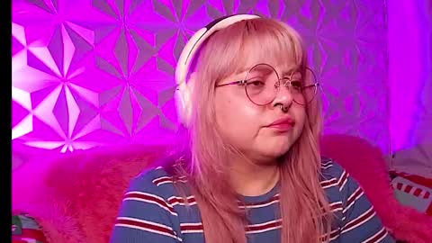 Gina George online show from January 15, 3:01 am