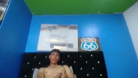 Snapshot of savagelover_ chatting on October 18, 11:39 pm SavageLover online show from October 18, 11:39 pm