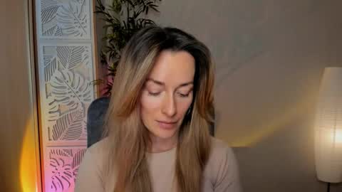 save the qween online show from March 2, 7:15 am