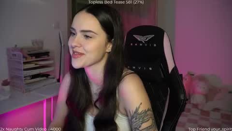 Naomi online show from February 18, 8:08 pm