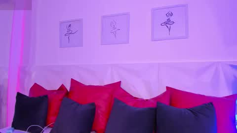 Scarlet online show from March 12, 4:53 pm