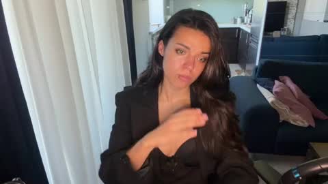 Sophie online show from May 5, 8:06 am