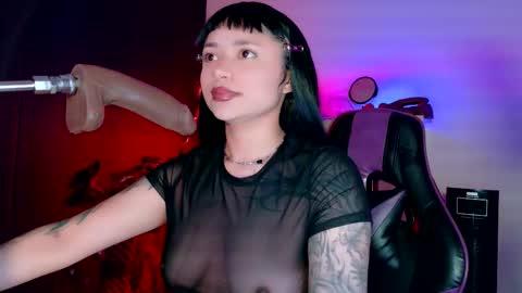 scarlet_gold online show from January 7, 4:05 am