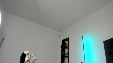 scarlet_hiit online show from April 12, 7:55 am