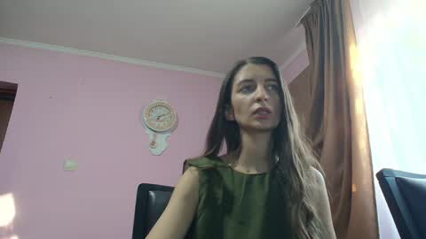 Scarlet online show from May 31, 4:24 pm