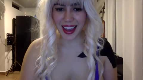 scarlet whisper online show from January 12, 1:00 am