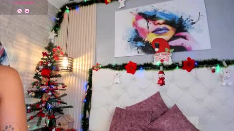 Scarlet online show from December 3, 8:00 pm