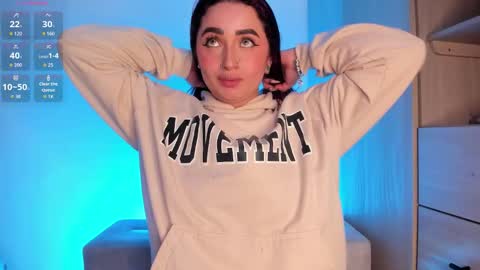 SCARLETT COLLINS online show from January 8, 4:49 am